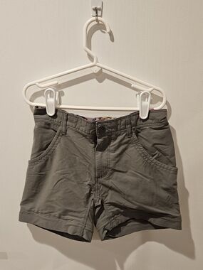 The North Face Girls Shorts Size small 7/8
